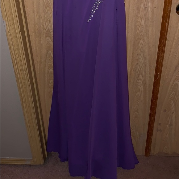 Purple sequined embroidered prom dress - Picture 2 of 2